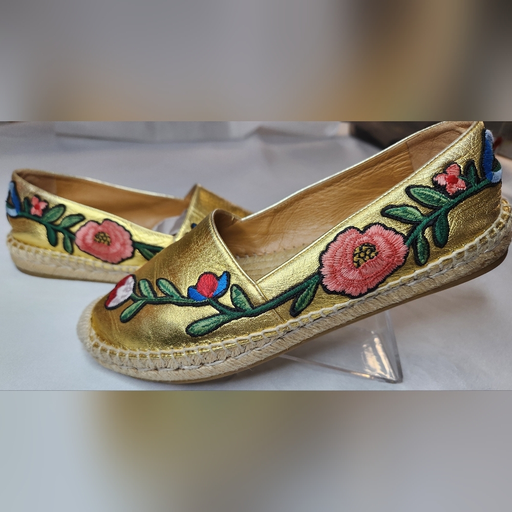 GUCCI  Pilar Leather Floral Embroidered Espadrilles Gold  Size 37.5 EU - Picture 8 of 16